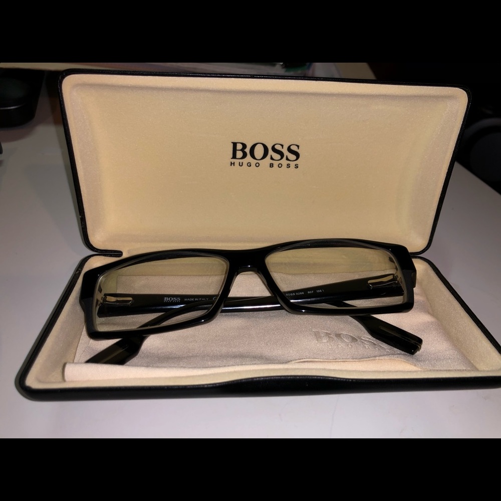👓Hugo Boss Eyeglasses - Picture 4 of 5